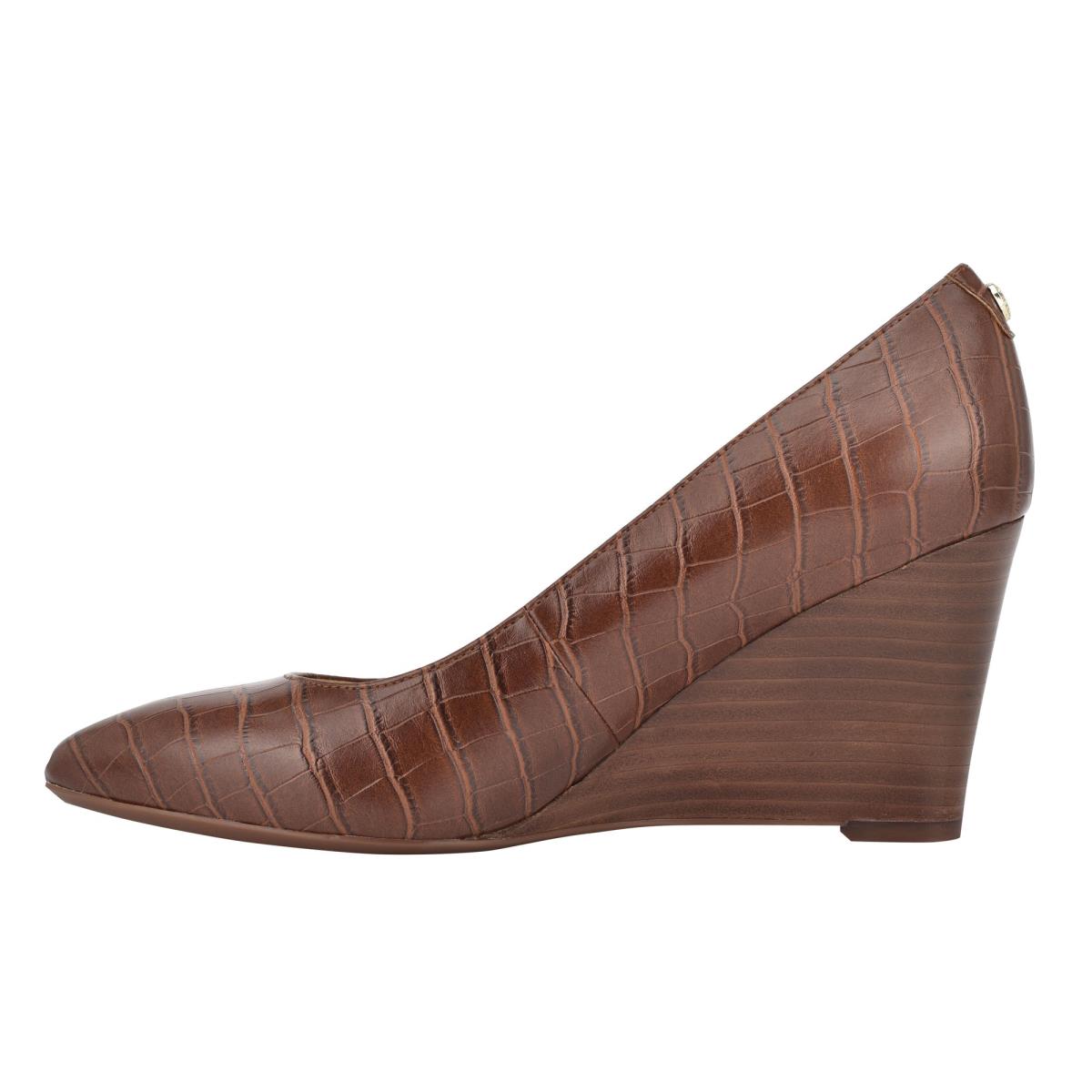 Brown Women's Nine West Cal 9x9 Dress Wedges | XVID83560