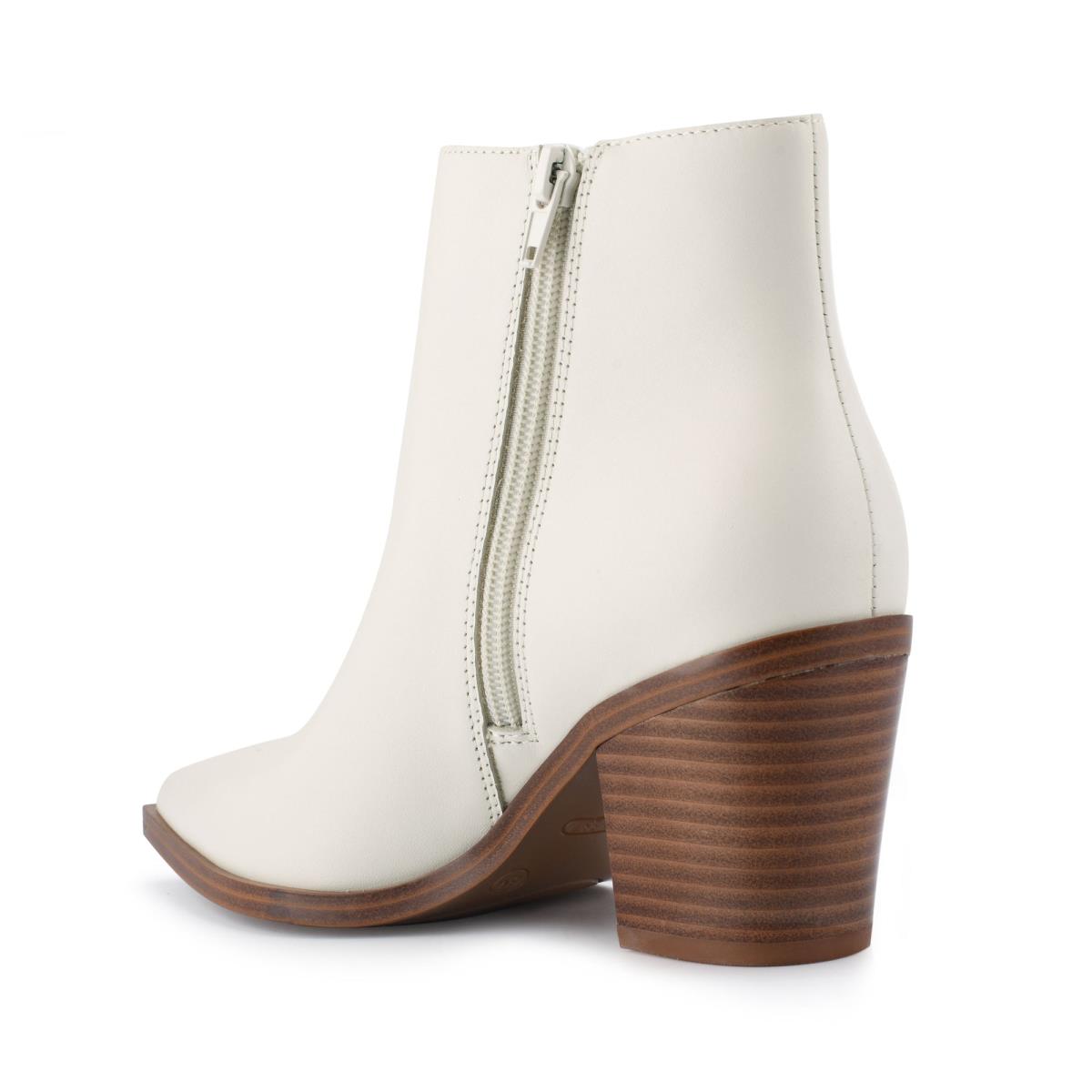 White Women's Nine West Wearit Block Heel Booties | IVOB48075